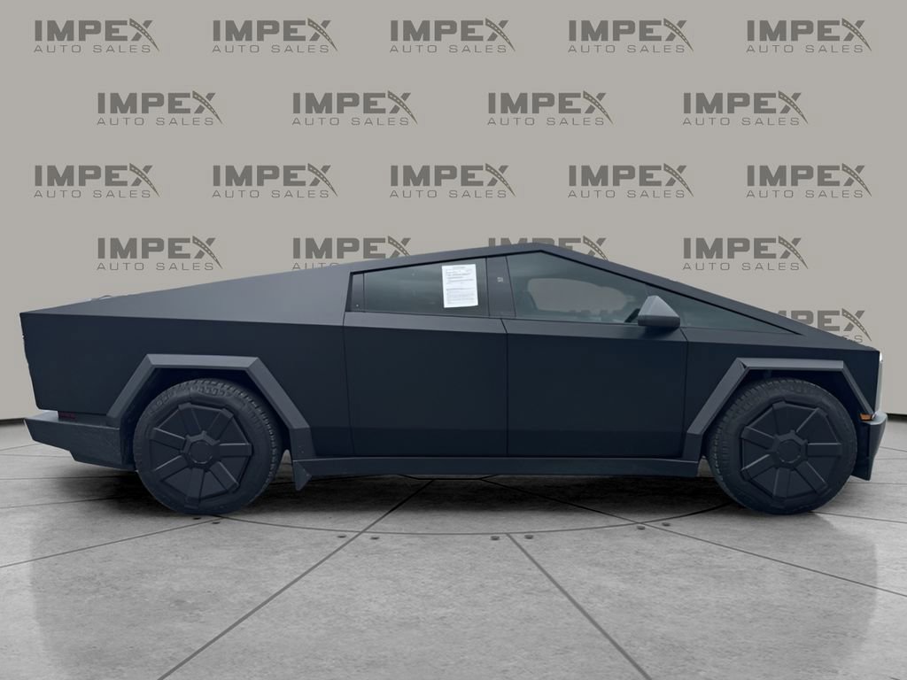 Used 2024 Tesla Cybertruck AWD Crew Cab image 6