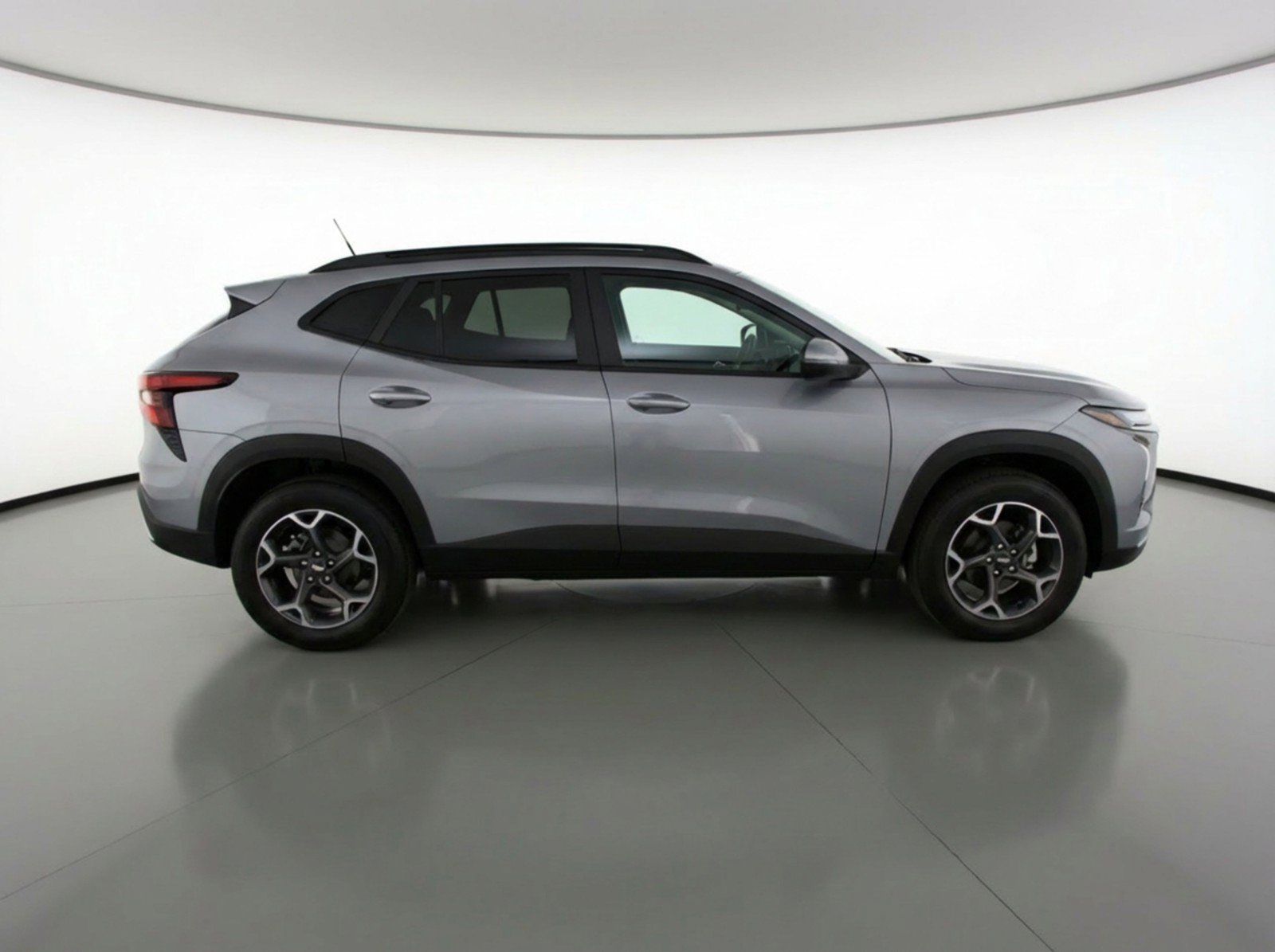 Used 2025 Chevrolet Trax LT w/ LT Convenience Package FWD image 11