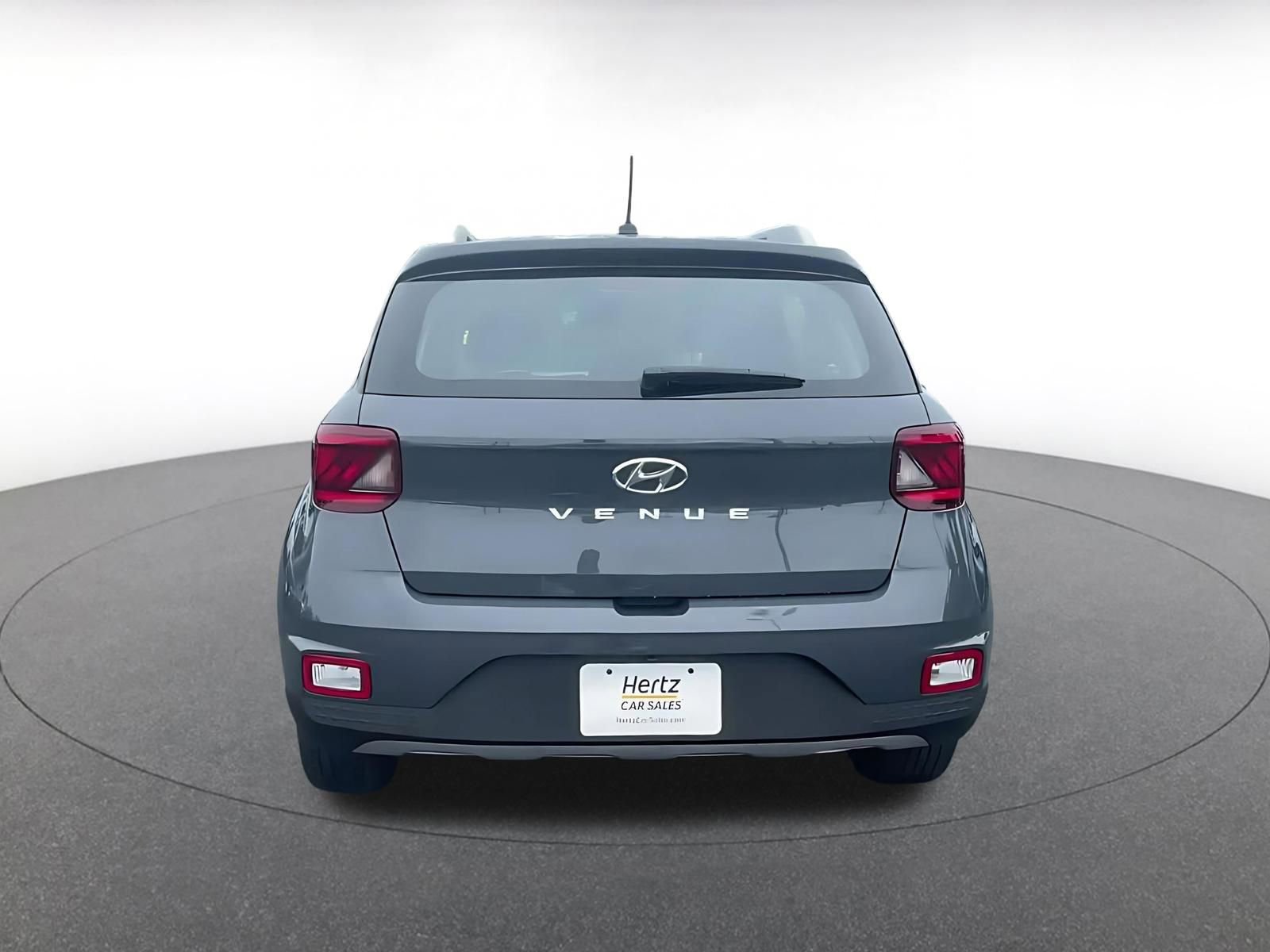 Used 2025 Hyundai Venue SEL image 12