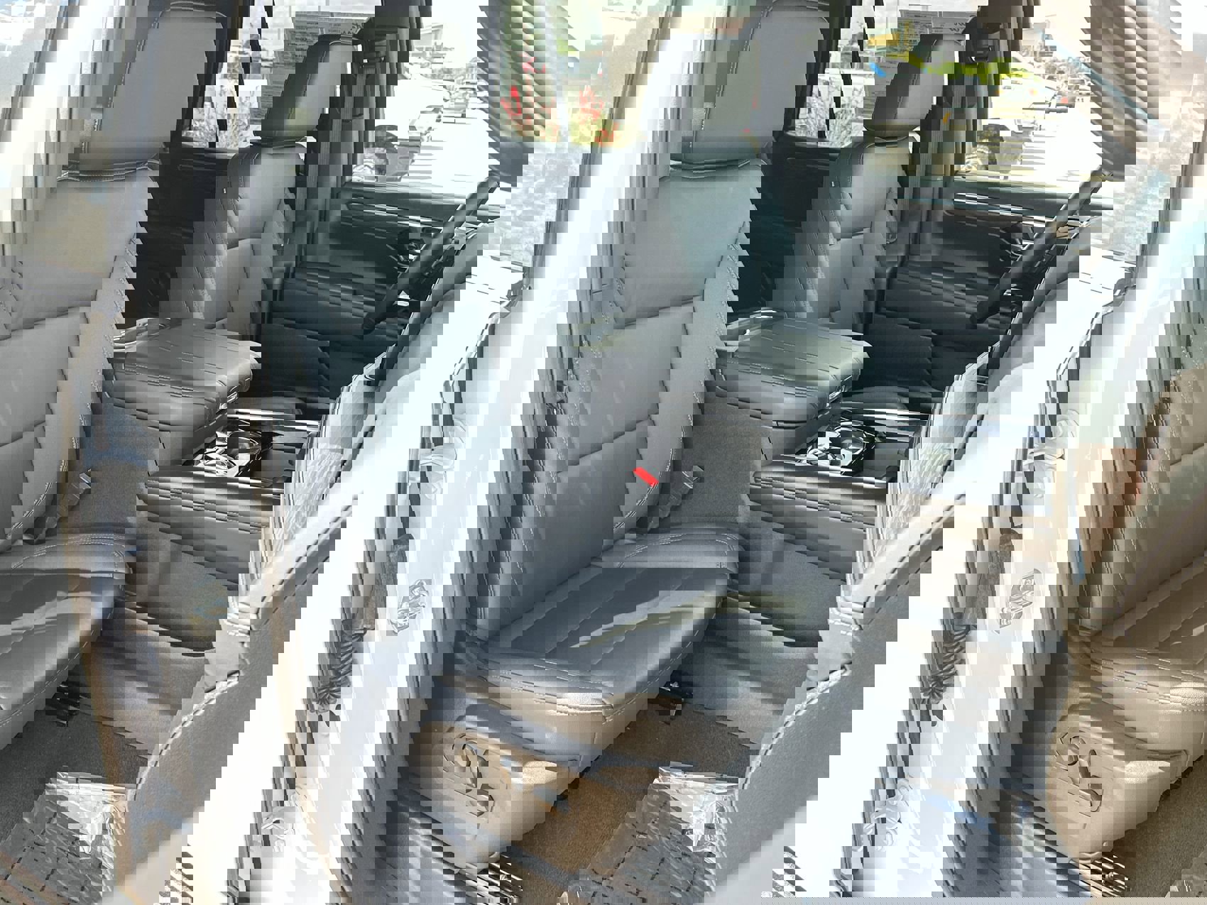 Used 2025 Chevrolet Tahoe LT image 25