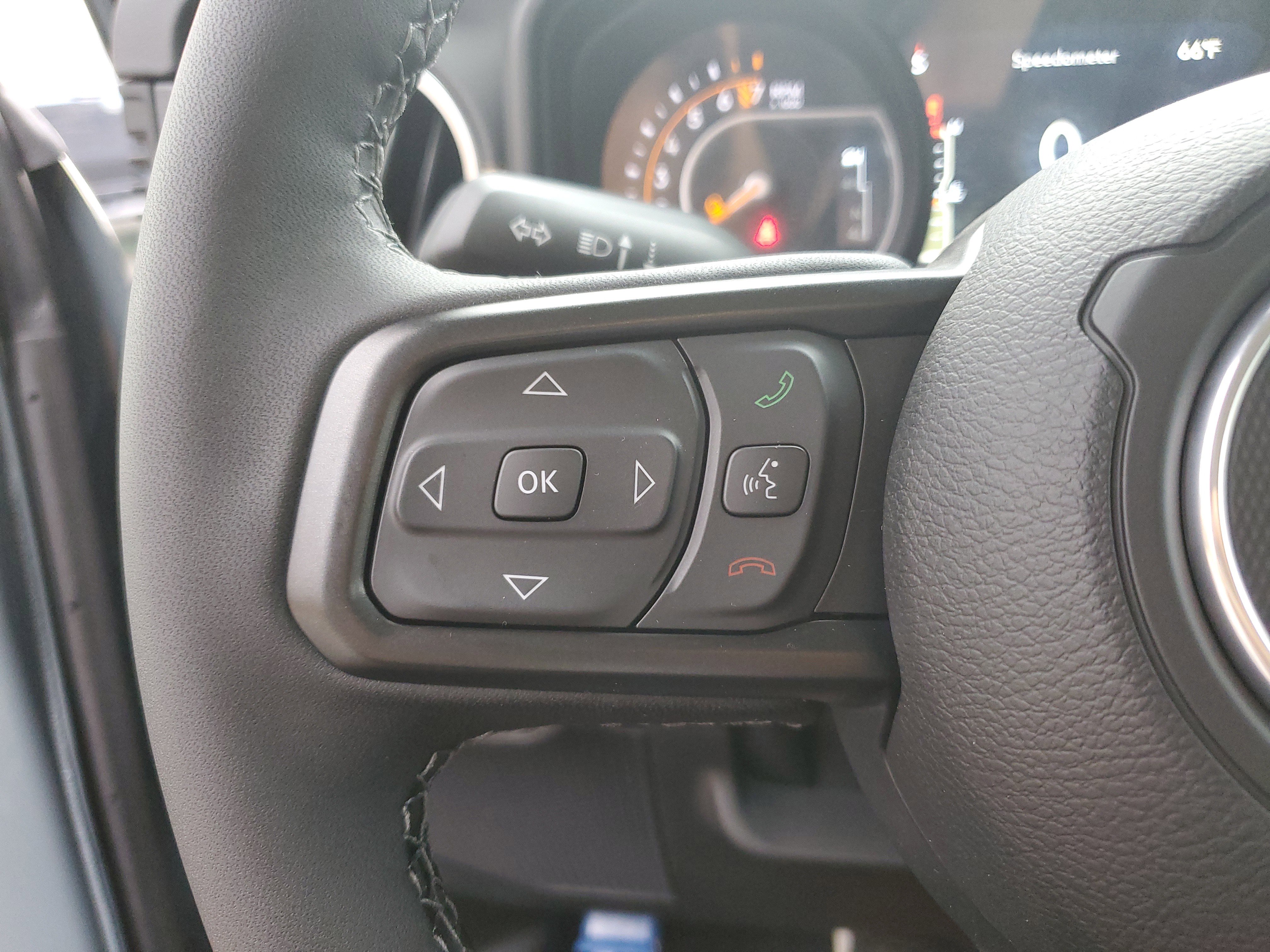 New 2025 Jeep Gladiator High Tide image 13