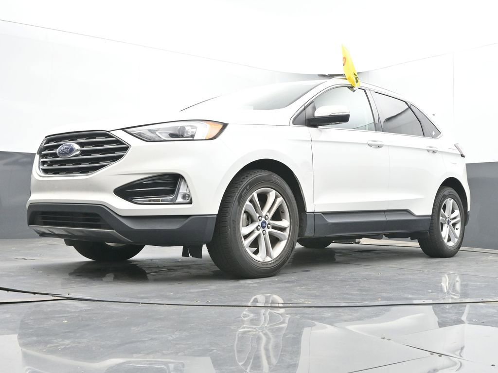 Used 2020 Ford Edge SEL w/ Cold Weather Package FWD image 39