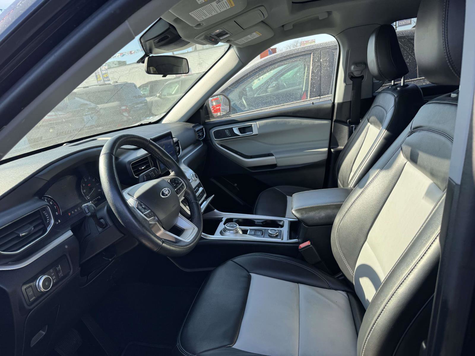 Certified 2022 Ford Explorer XLT w/ Equipment Group 202A image 14