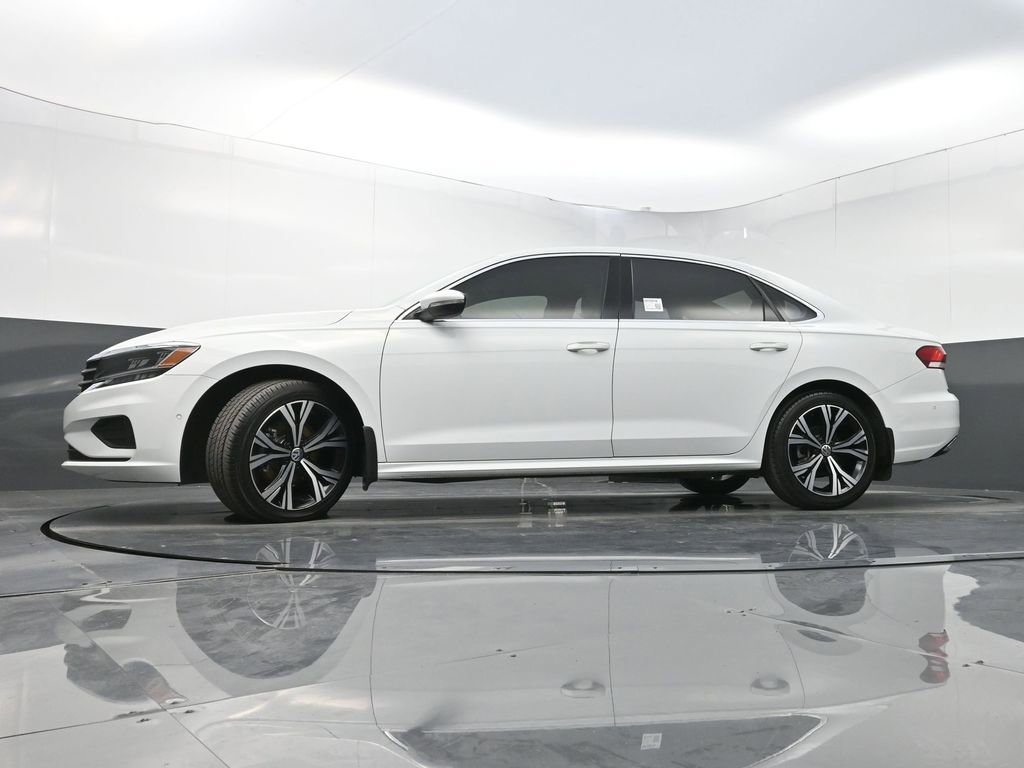 Used 2020 Volkswagen Passat 2.0T SEL image 27