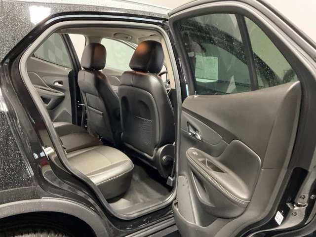 Used 2021 Buick Encore Preferred FWD image 24