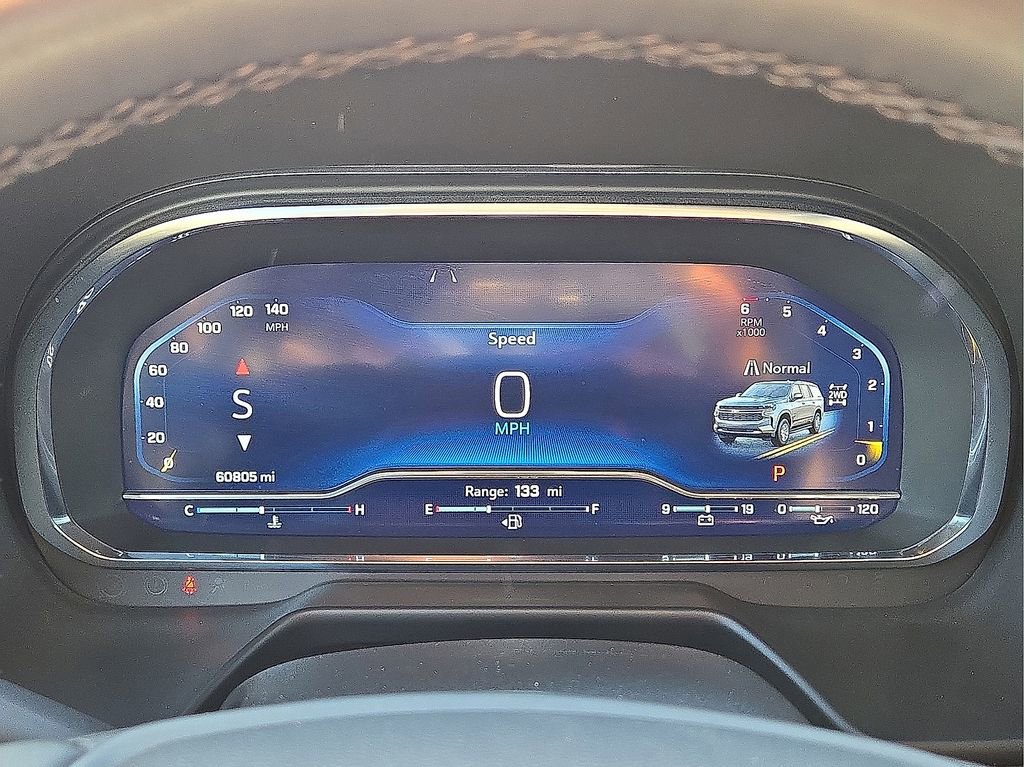 Used 2023 Chevrolet Suburban Premier image 29