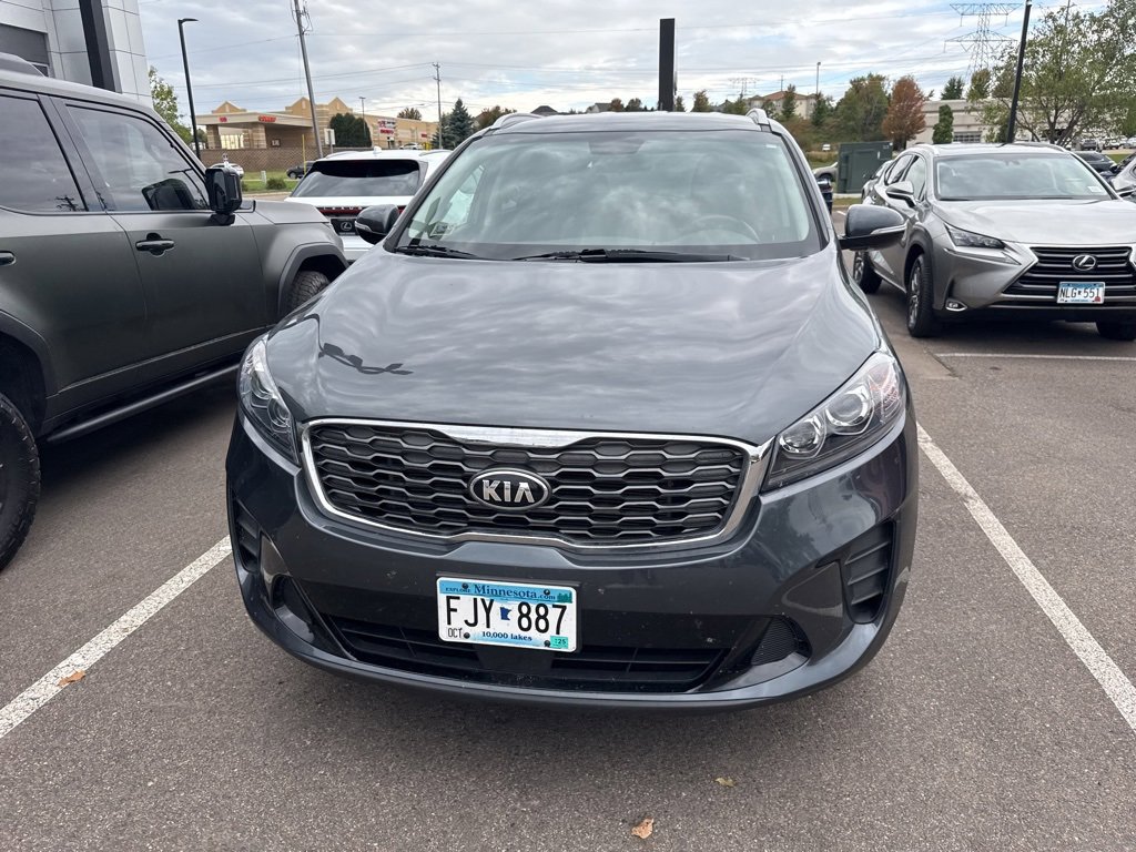 Used 2020 Kia Sorento LX w/ LX I4 Convenience Package image 2