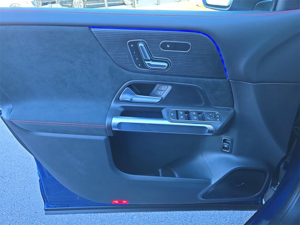 New 2026 Mercedes-Benz GLB 250 4MATIC image 19