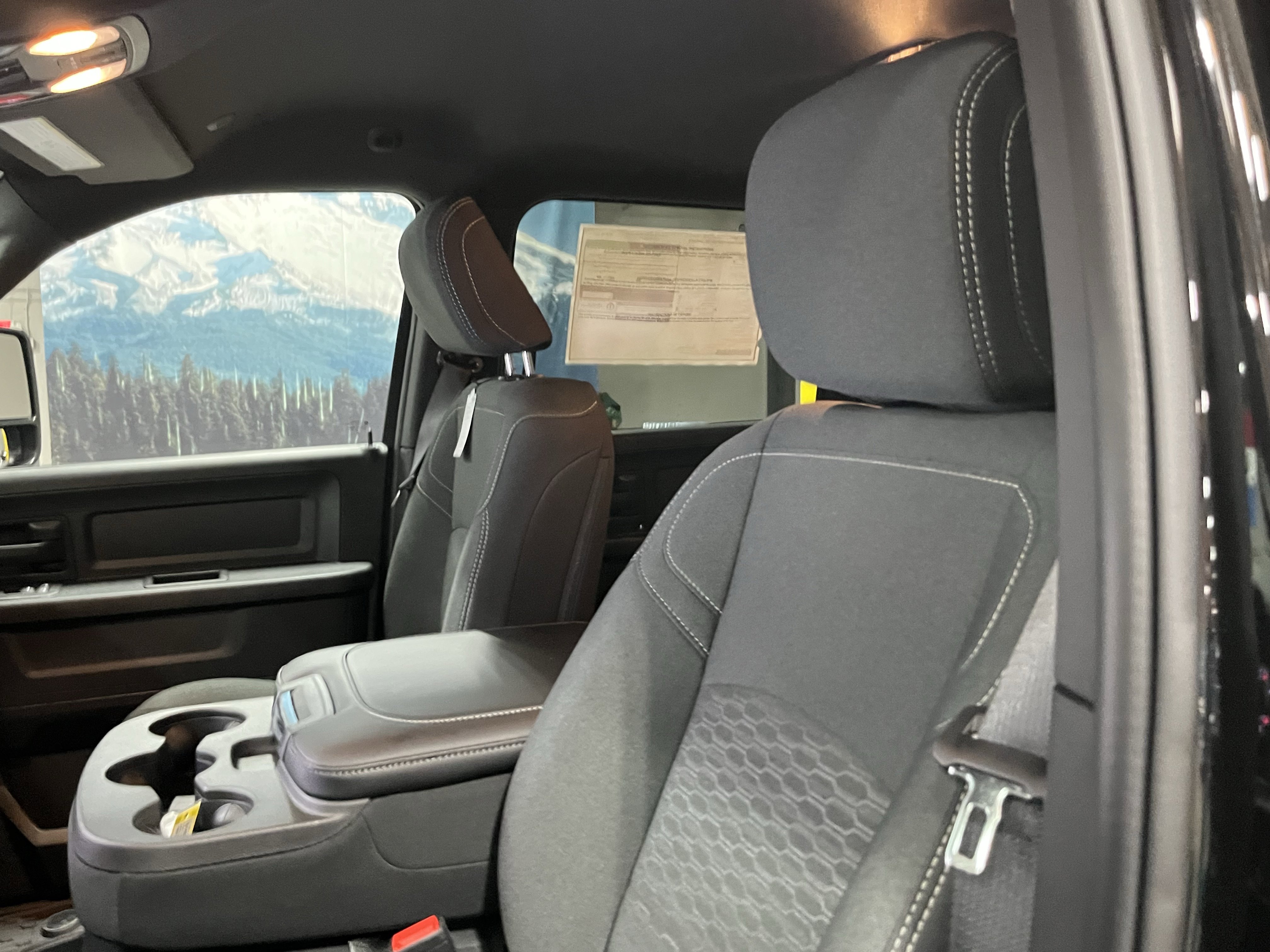 New 2026 RAM 2500 Tradesman AWD/4WD image 18