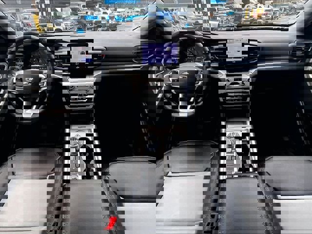 Used 2024 Ford Explorer XLT w/ Equipment Group 202A AWD/4WD image 16