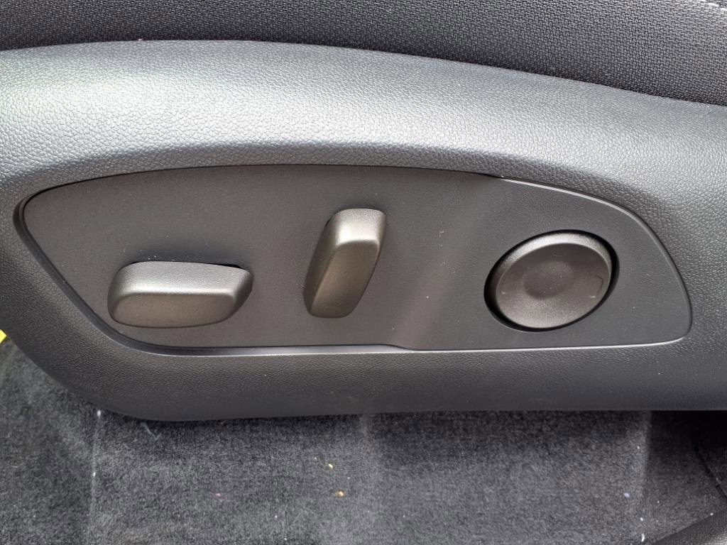 New 2025 Chevrolet Traverse LT w/ Enhanced Driving Package image 10