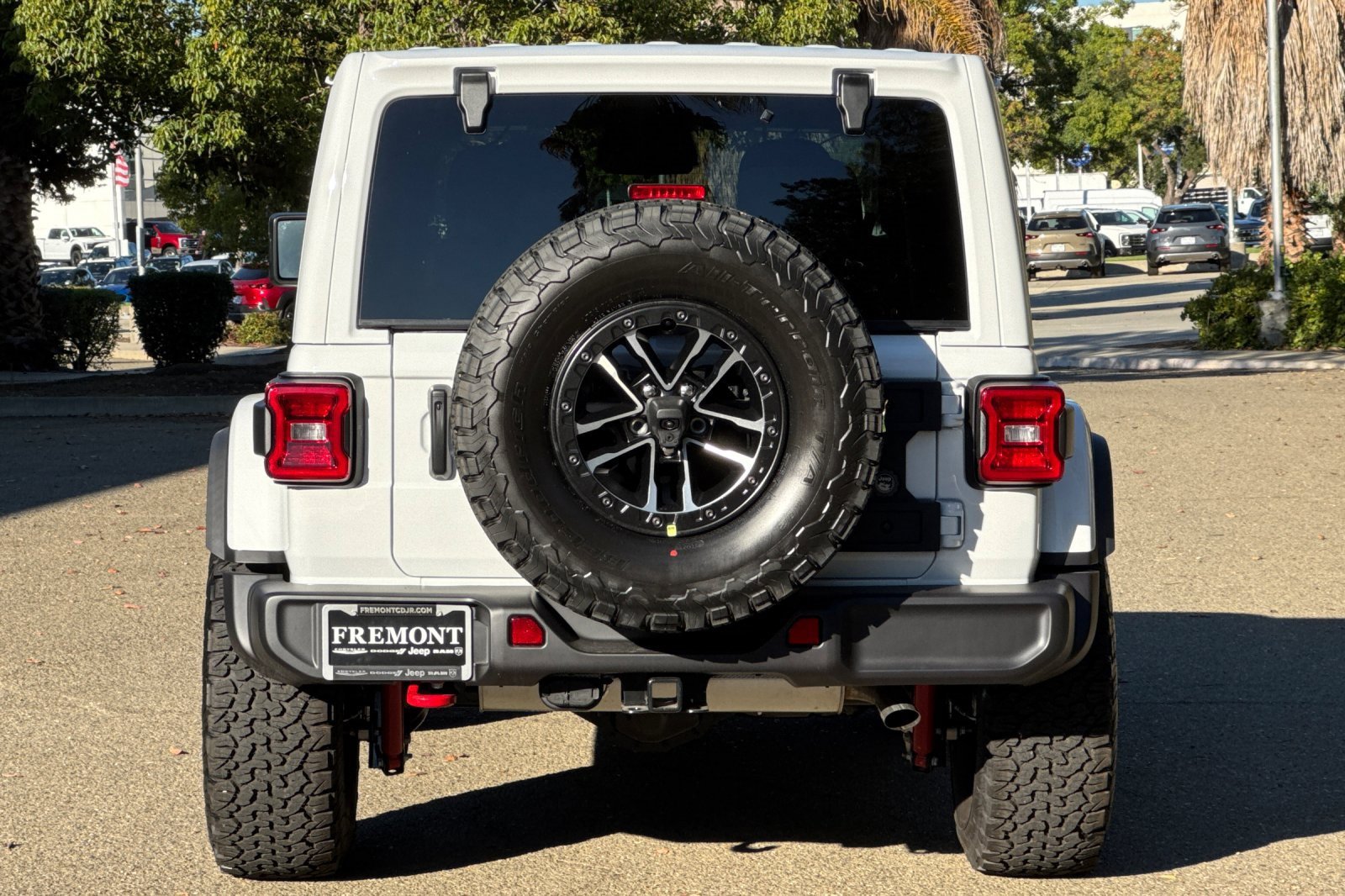 New 2026 Jeep Wrangler Rubicon w/ Xtreme 35 Tire Package image 4
