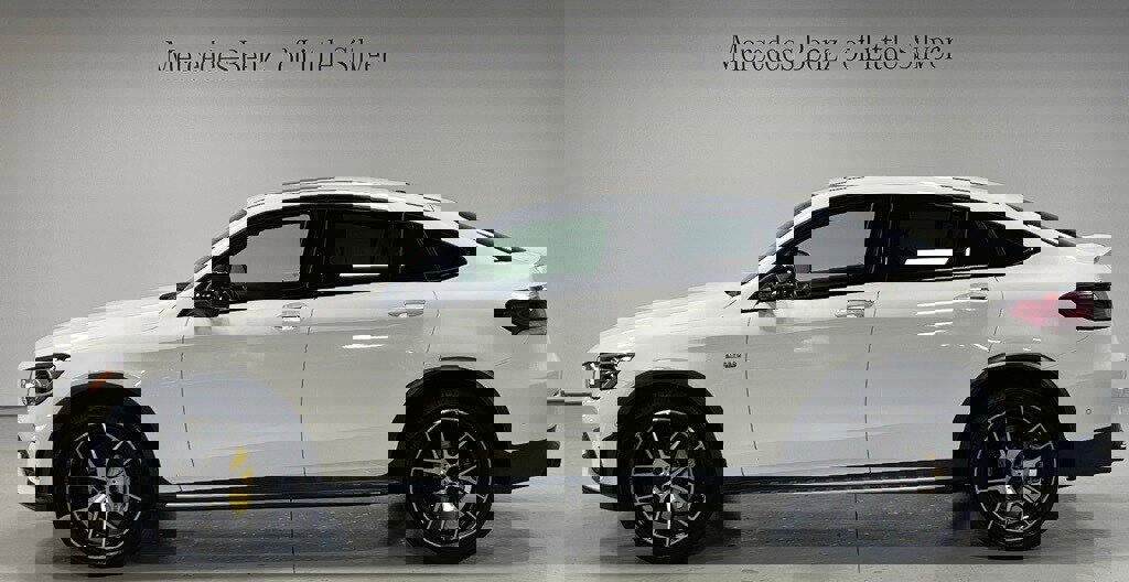 Certified 2021 Mercedes-Benz GLC 43 AMG GLC 43 AMG image 2