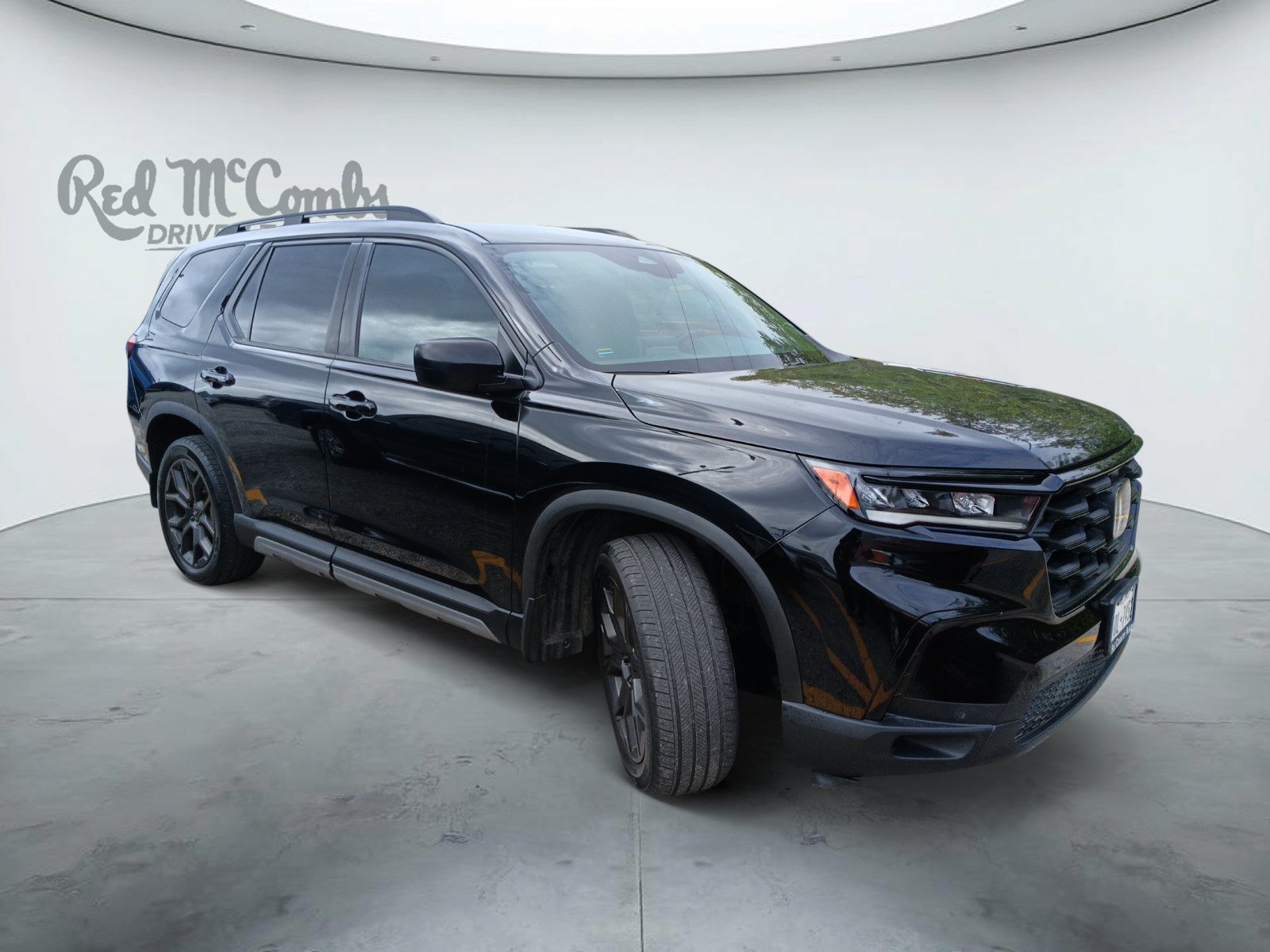 Used 2024 Honda Pilot Sport image 2