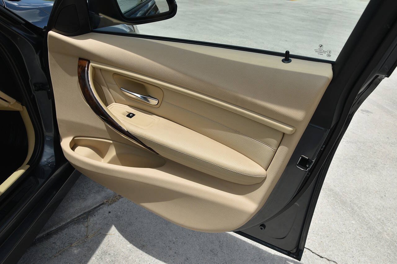 Used 2014 BMW 328i Sedan RWD image 14