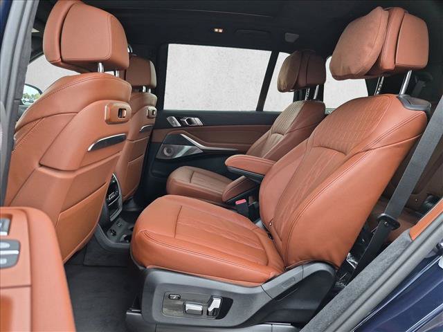 New 2027 BMW X7 xDrive40i w/ M Sport Package AWD/4WD image 16