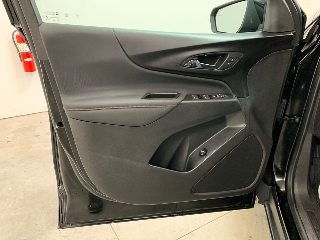 Used 2024 Chevrolet Equinox RS image 17