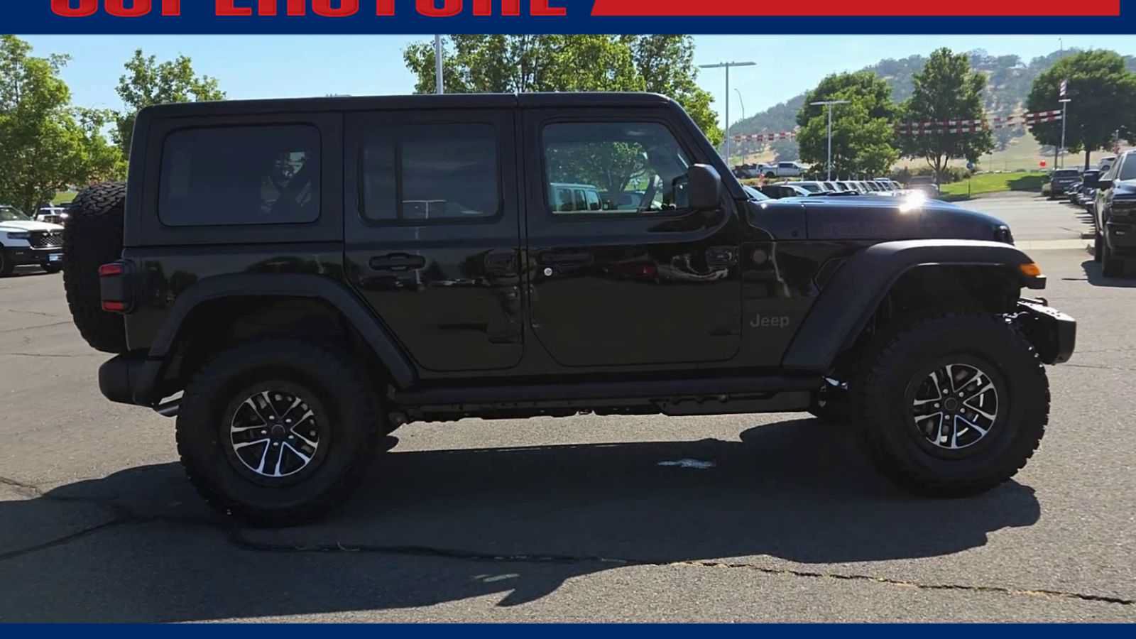 New 2026 Jeep Wrangler Unlimited Rubicon w/ Xtreme 35 Tire Package AWD/4WD image 9