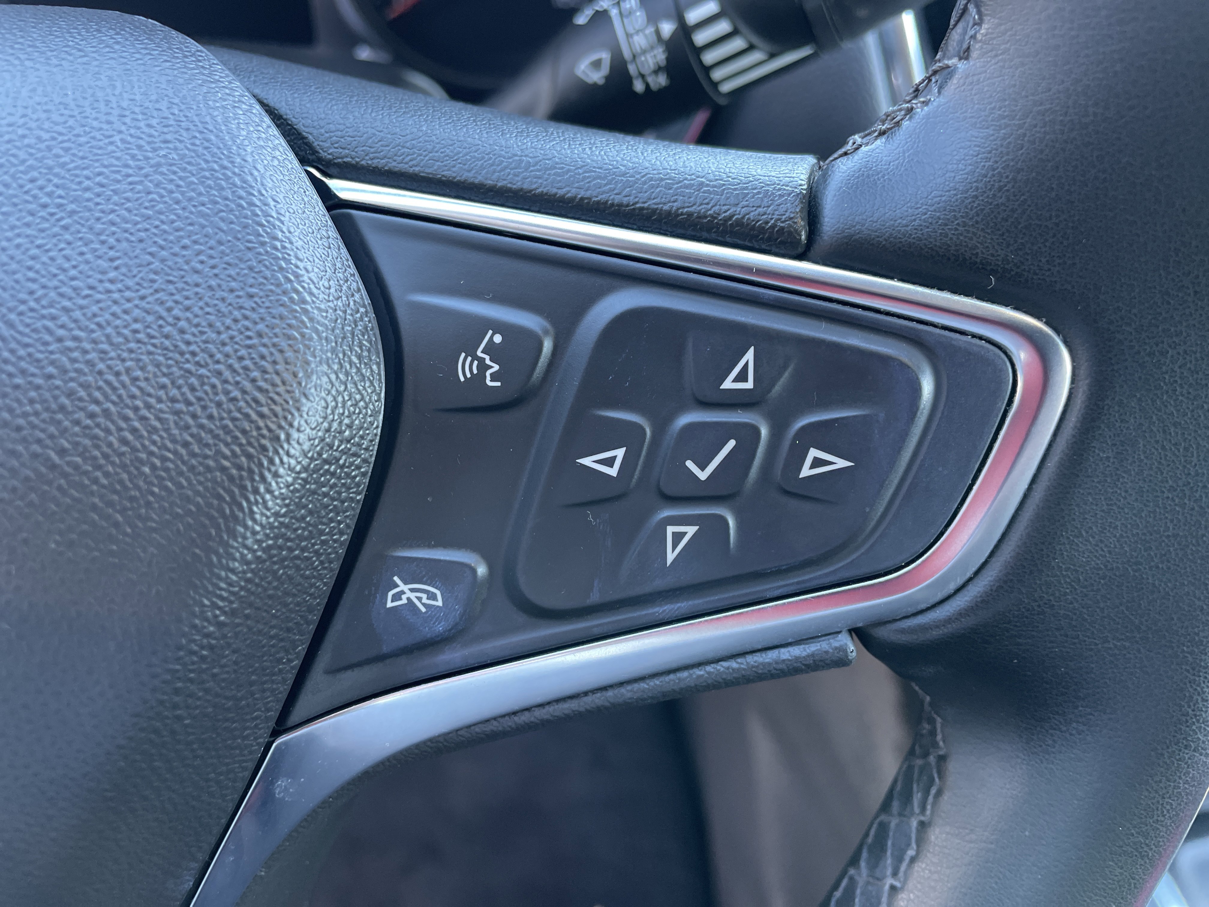 Certified 2024 Chevrolet Equinox LT image 31