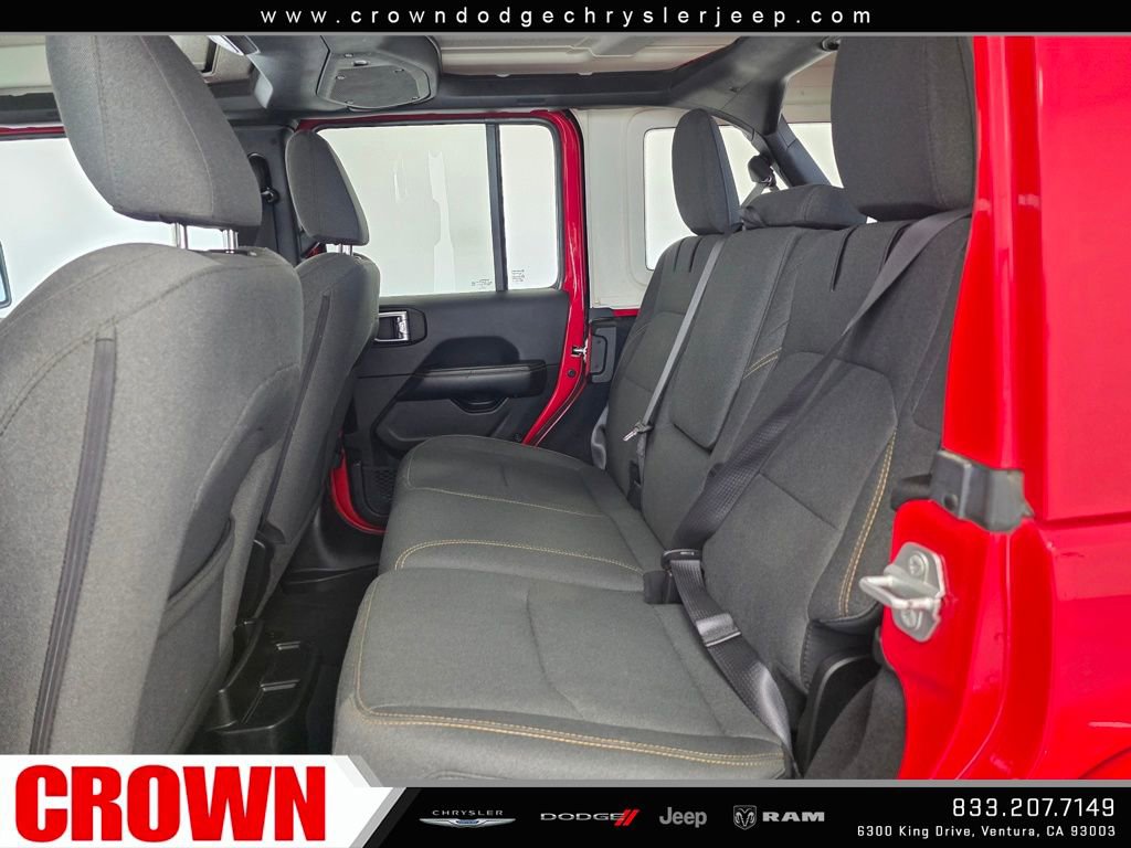 Used 2024 Jeep Wrangler Unlimited Sahara image 21