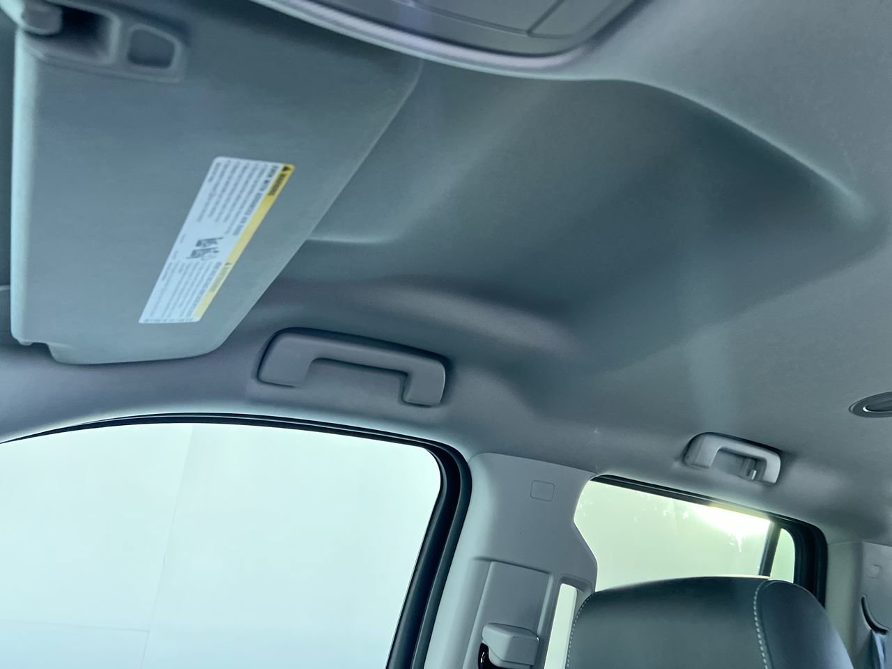 Used 2019 GMC Yukon SLT w/ Graphite Edition RWD image 19