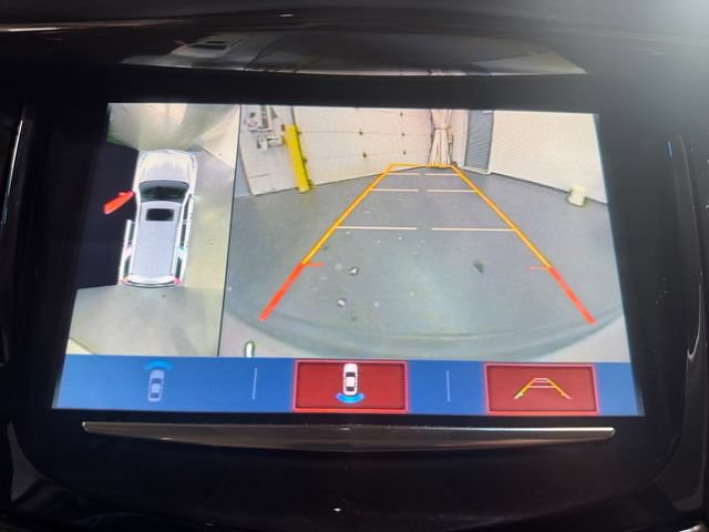 Used 2018 Cadillac Escalade Luxury AWD/4WD image 17