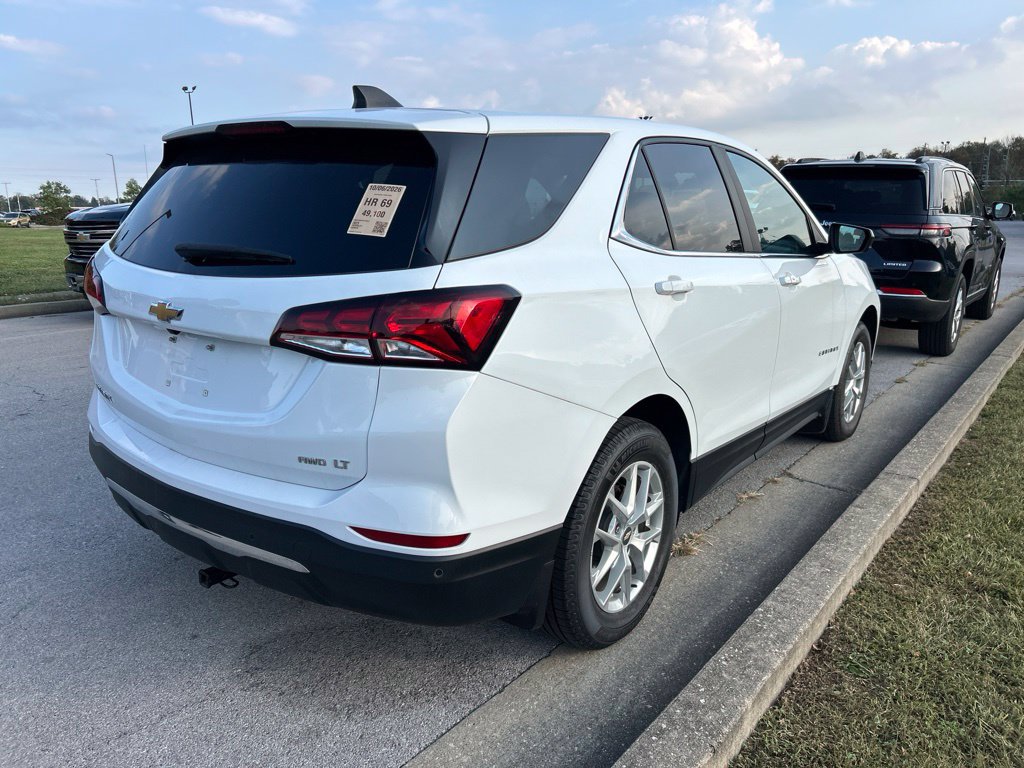 Used 2023 Chevrolet Equinox LT w/ LPO, Floor Liner Package AWD/4WD image 3