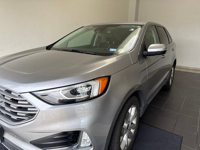 Used 2021 Ford Edge Titanium w/ Cargo Accessory Package AWD/4WD image 3