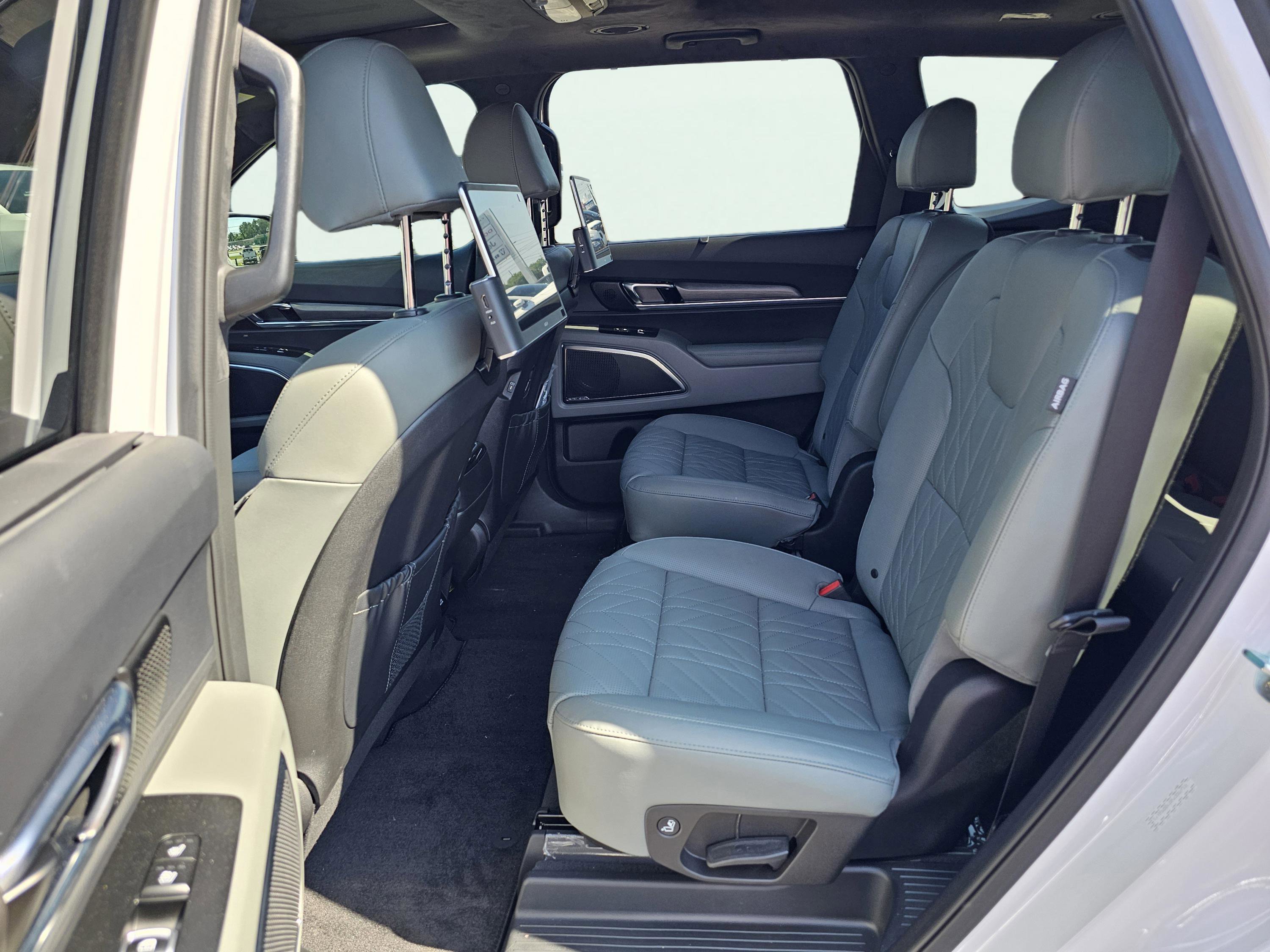 Used 2023 Kia Telluride SX Prestige X-Line AWD/4WD image 32