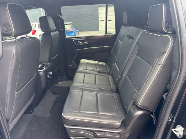 Used 2024 GMC Yukon XL SLT AWD/4WD image 15