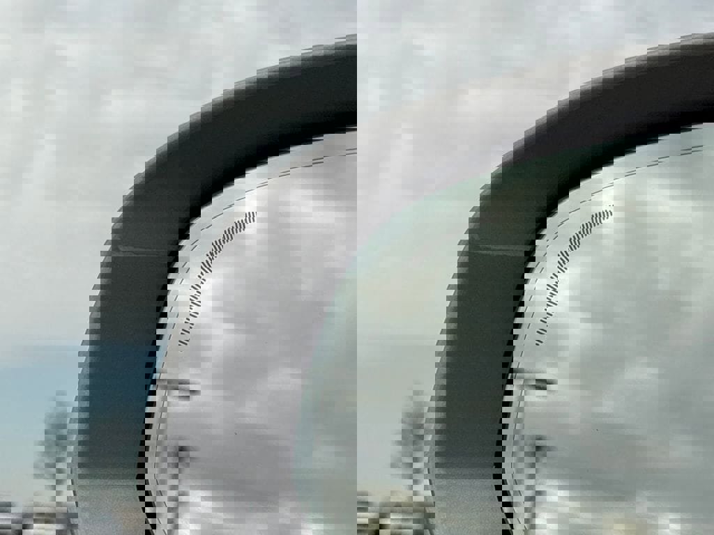 Used 2023 Volvo XC60 B5 Ultimate w/ Climate Package image 12