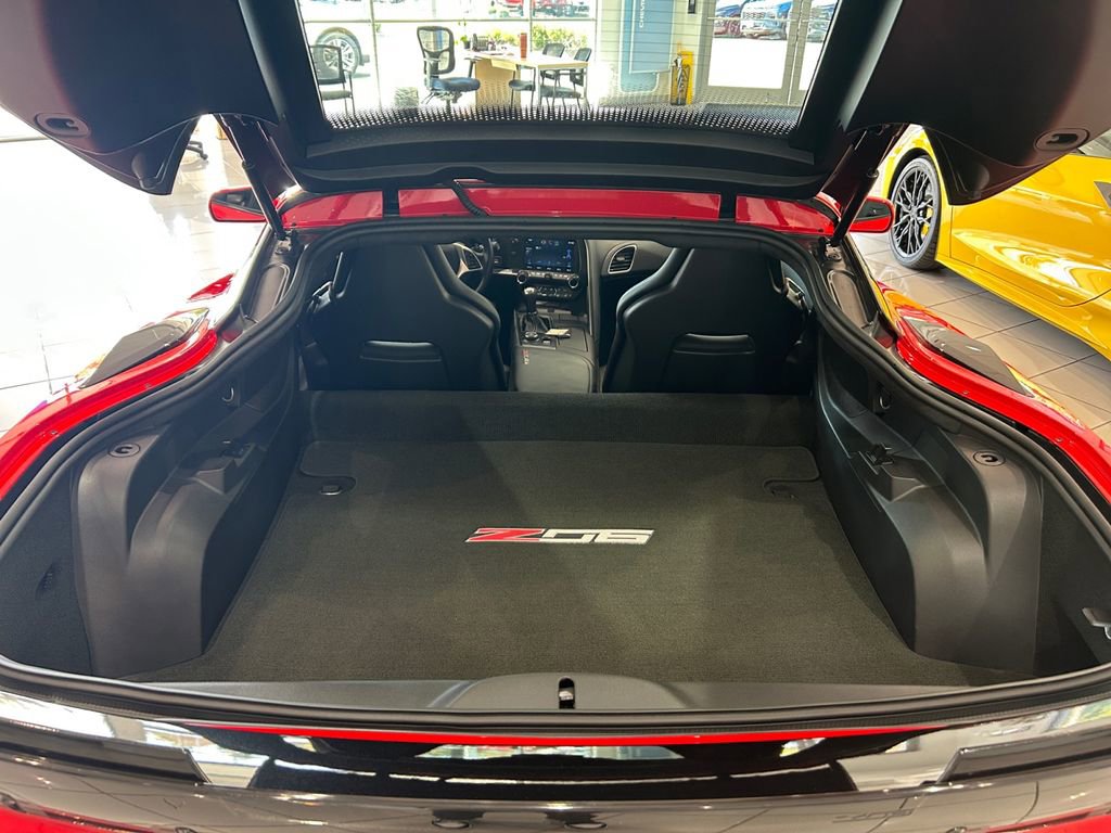 Used 2015 Chevrolet Corvette Z06 w/ 3LZ Preferred Equipment Group image 20