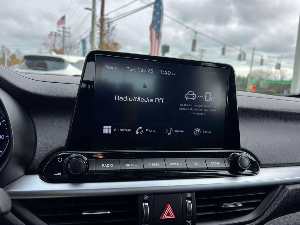 Used 2023 Kia Forte LXS w/ LXS Technology Package image 25