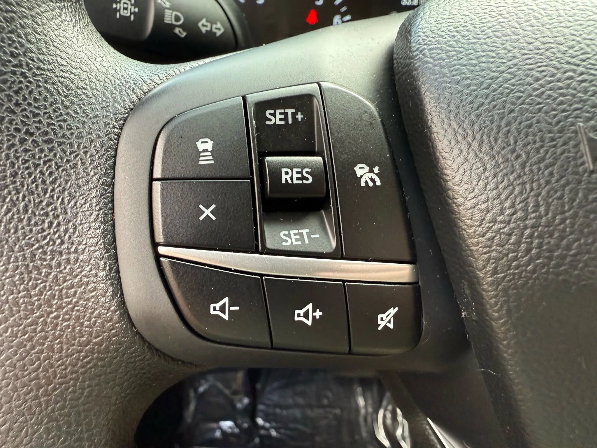 Used 2020 Ford Escape SE image 14