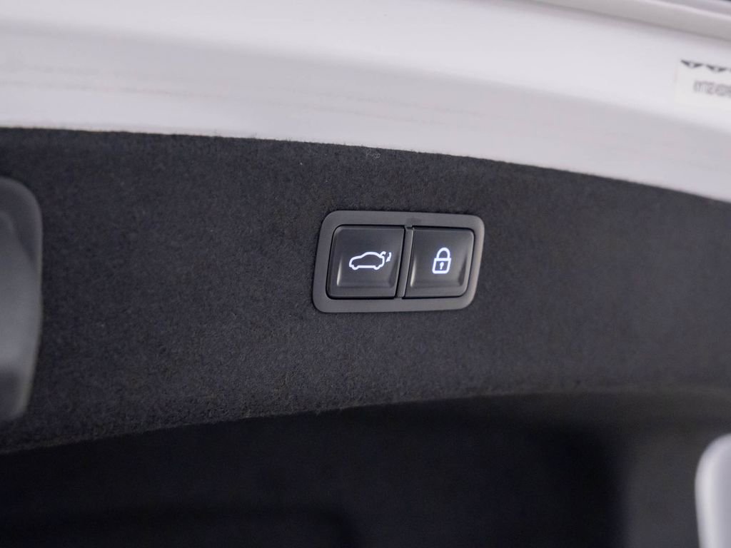 Used 2025 Genesis G80 3.5T Sport image 43