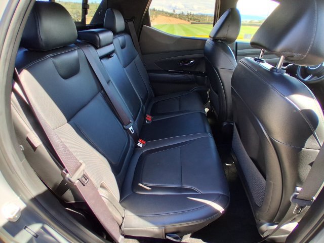 Used 2025 Hyundai Santa Cruz Limited AWD/4WD image 14