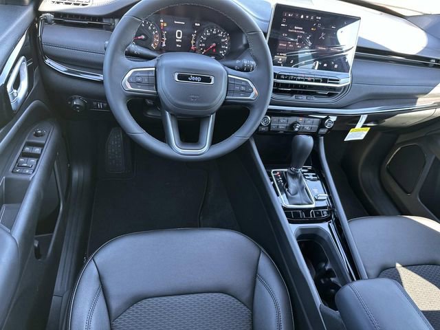 New 2026 Jeep Compass Latitude image 24