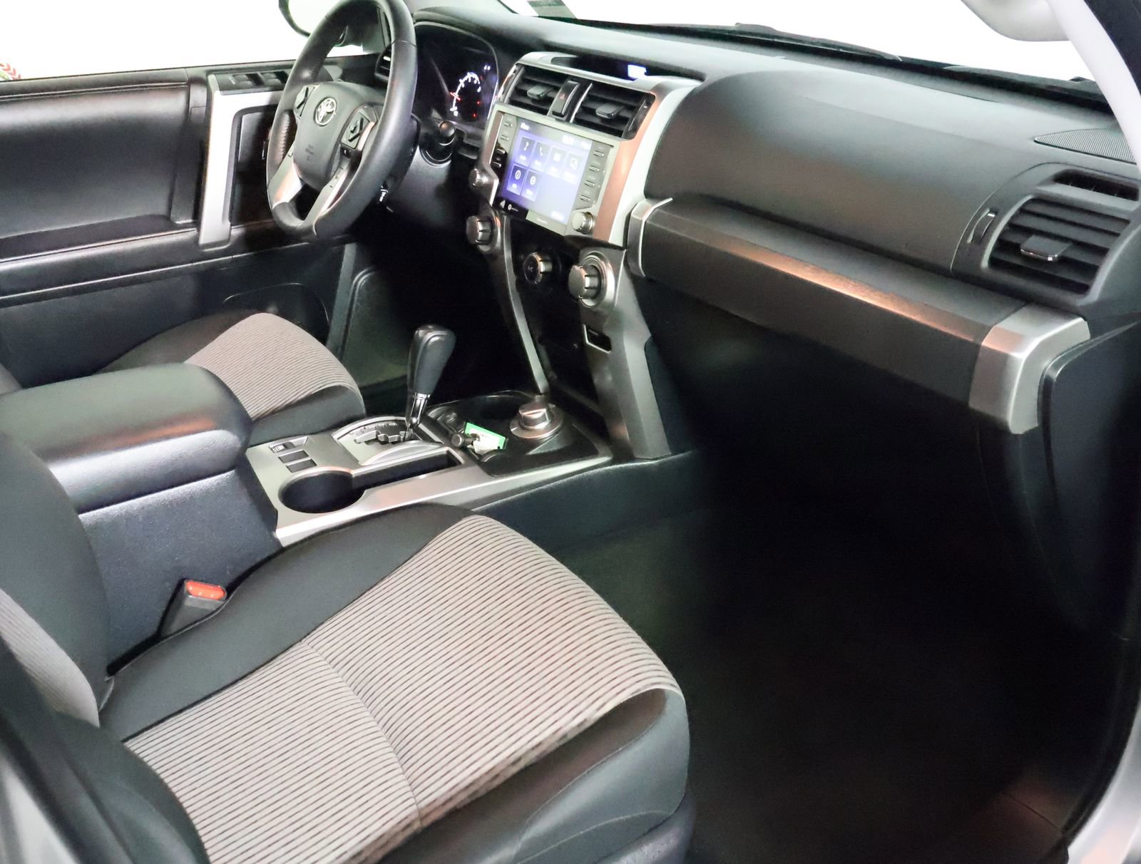 Used 2024 Toyota 4Runner SR5 image 44