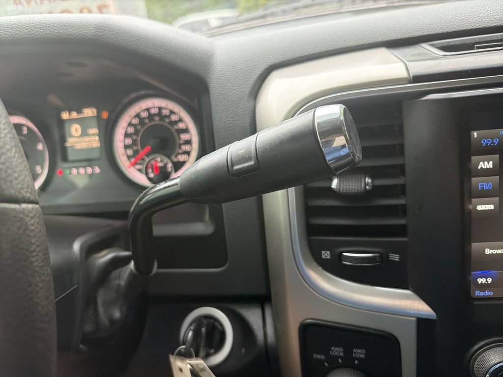 Used 2018 RAM 2500 SLT AWD/4WD image 16