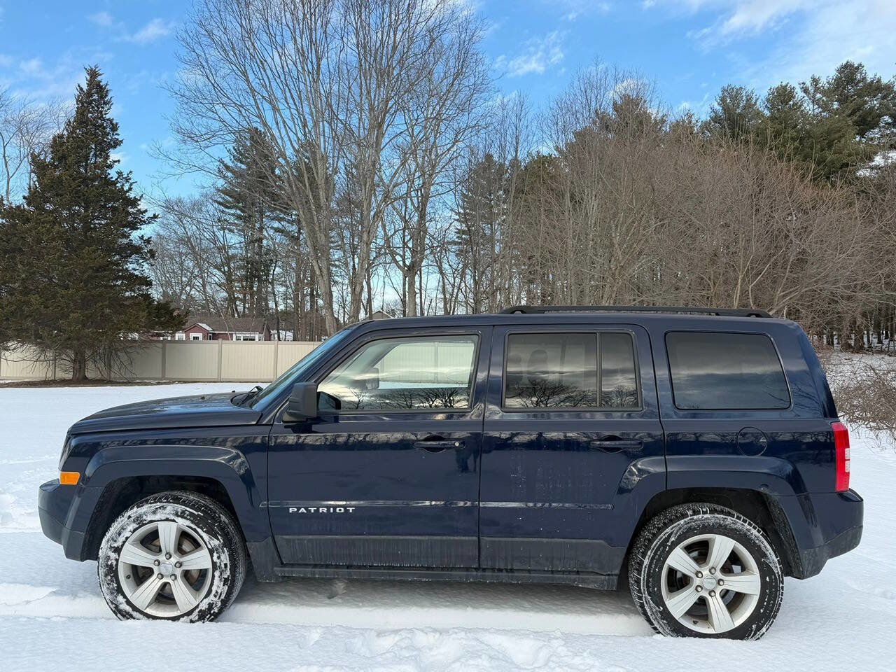 Used 2015 Jeep Patriot Sport w/ Power Value Group AWD/4WD image 3