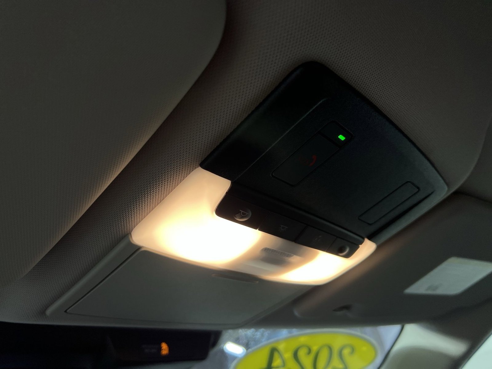 Used 2024 Mitsubishi Outlander SEL image 38