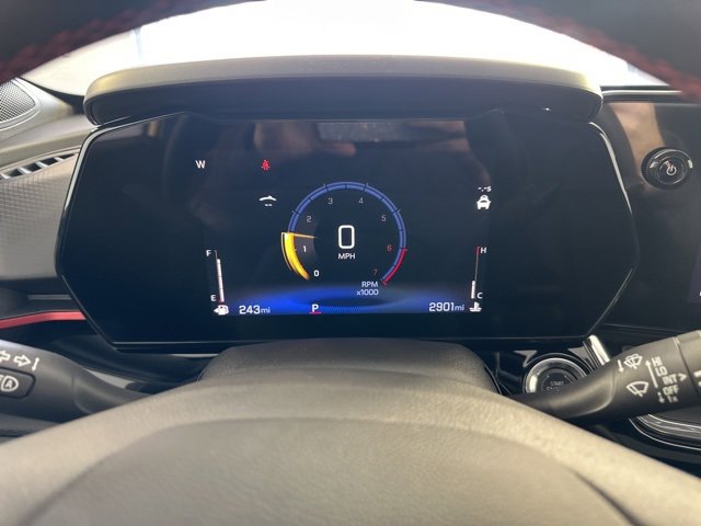 New 2025 Chevrolet Trax RS w/ Sunroof Package image 23