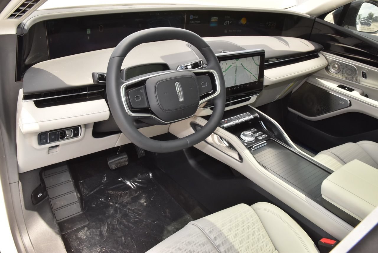 New 2026 Lincoln Nautilus Reserve AWD/4WD image 42