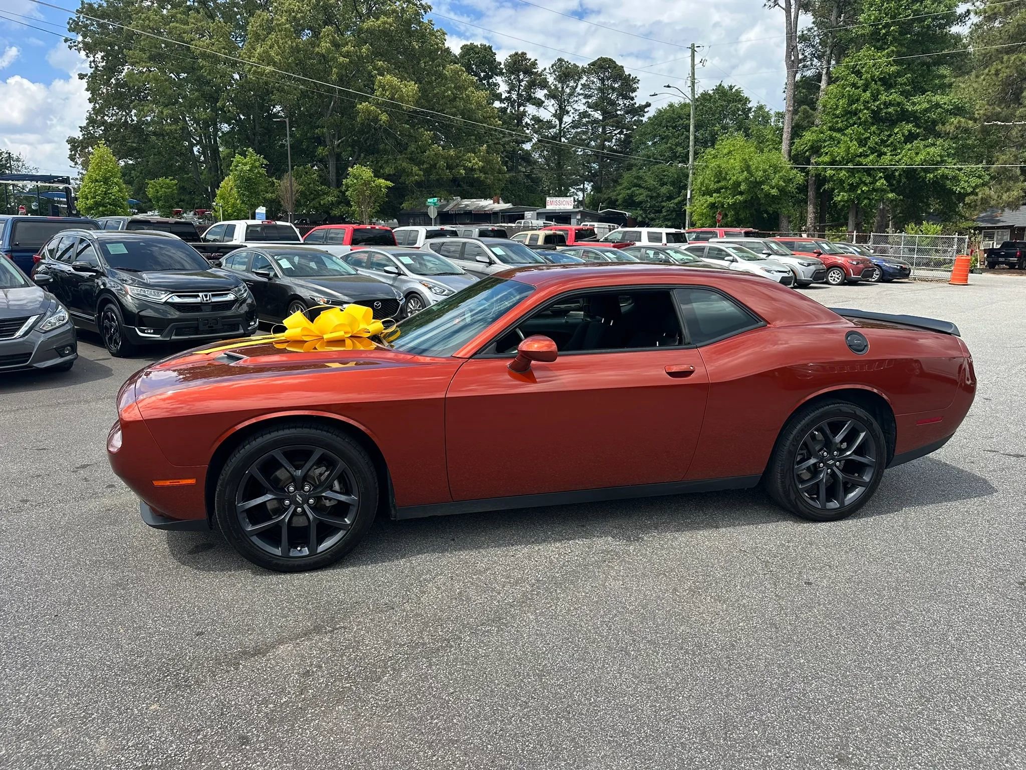 Used 2023 Dodge Challenger SXT w/ Blacktop Package RWD image 4