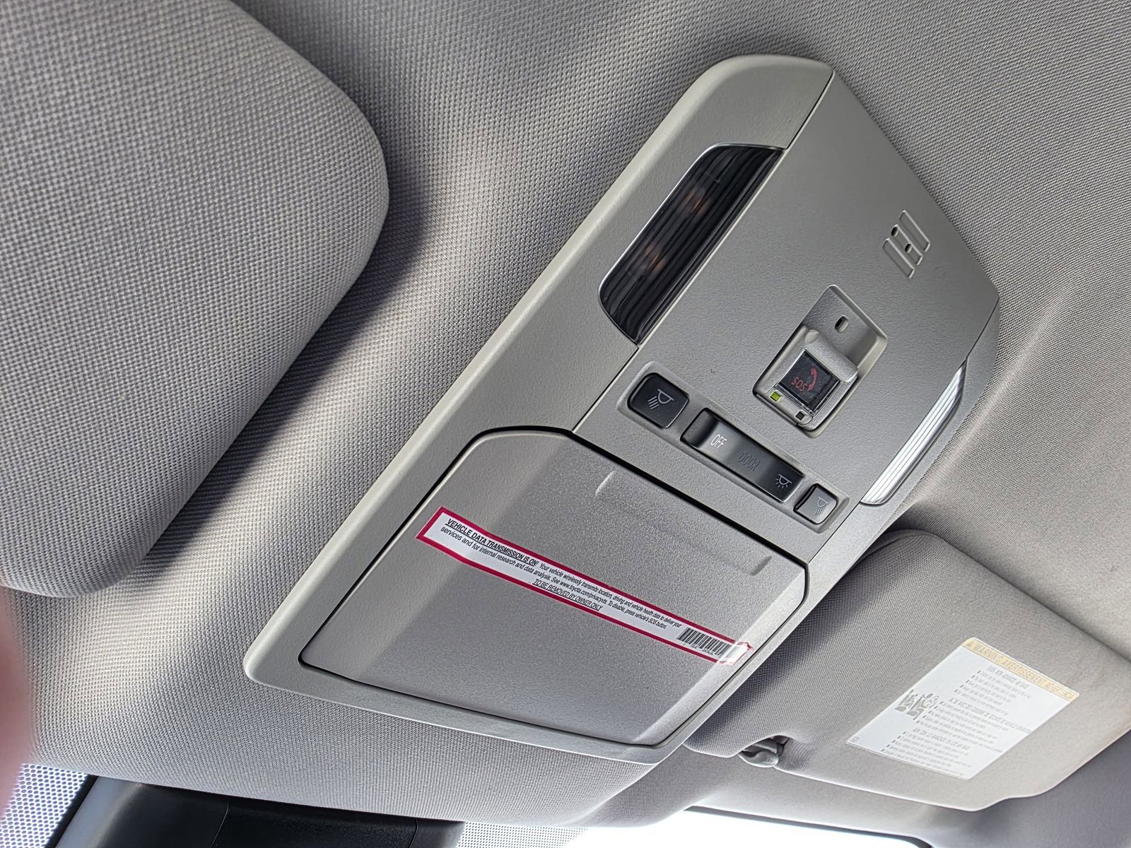 Used 2023 Toyota Highlander L image 32