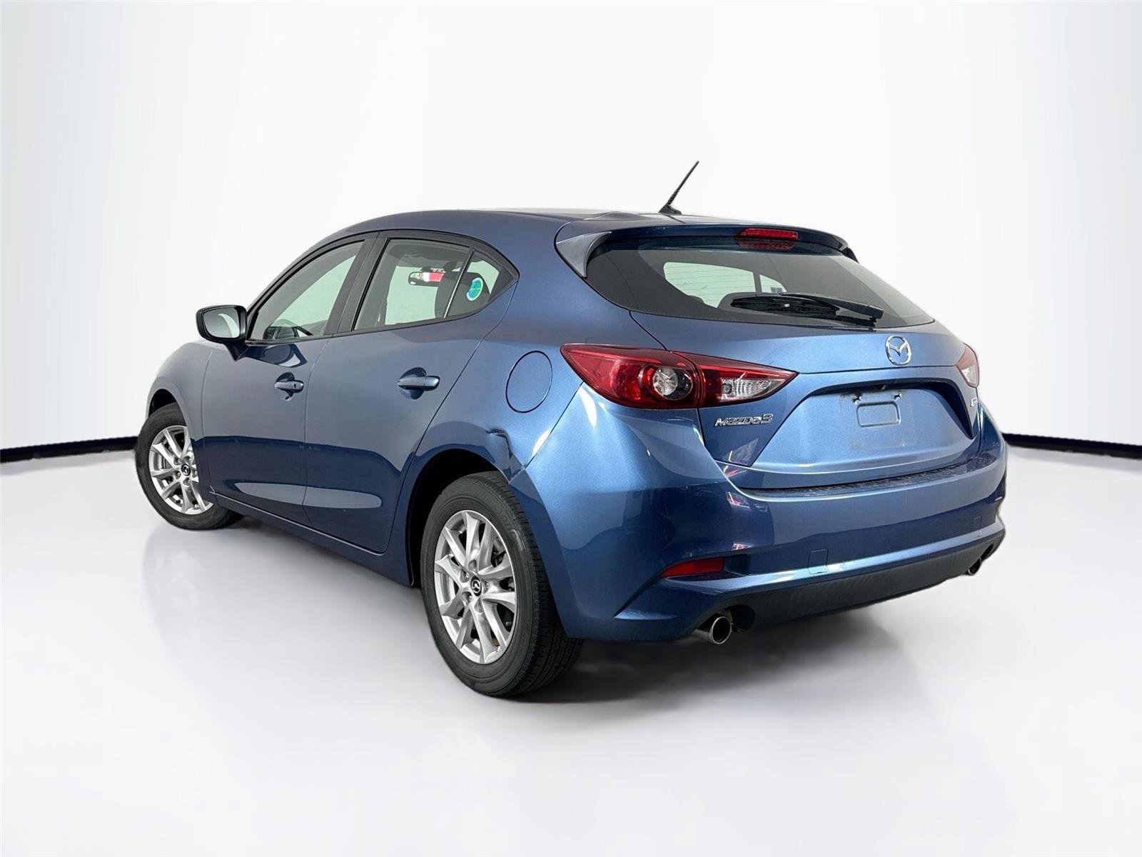 Used 2017 MAZDA MAZDA3 Sport image 8