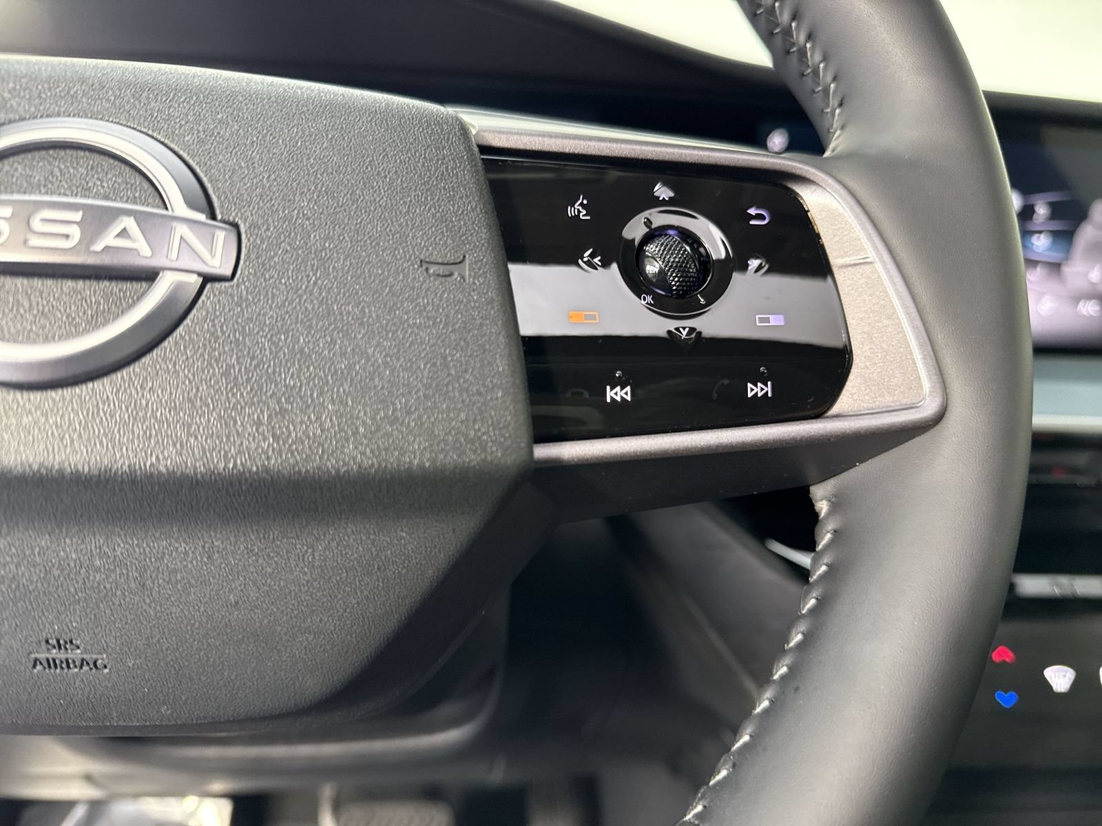 Used 2025 Nissan Murano SL w/ Cargo Package AWD/4WD image 14