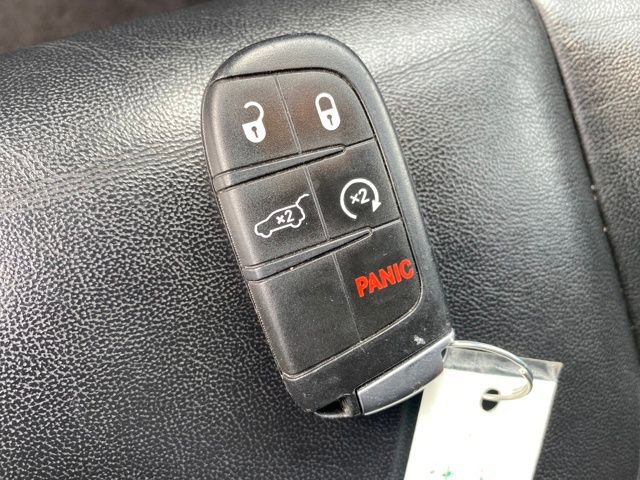 Used 2022 Jeep Grand Cherokee Limited w/ Trailer Tow Group IV AWD/4WD image 25