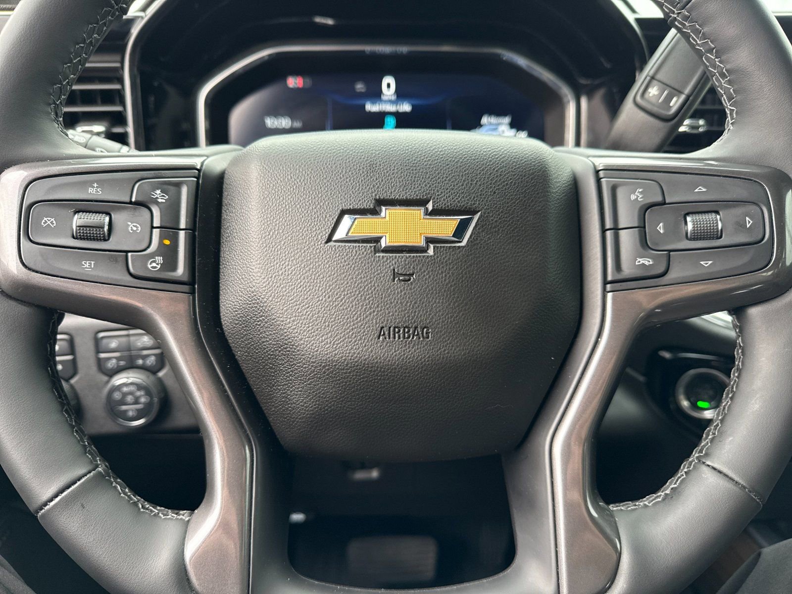 Used 2025 Chevrolet Silverado 3500 High Country w/ Technology Package image 27