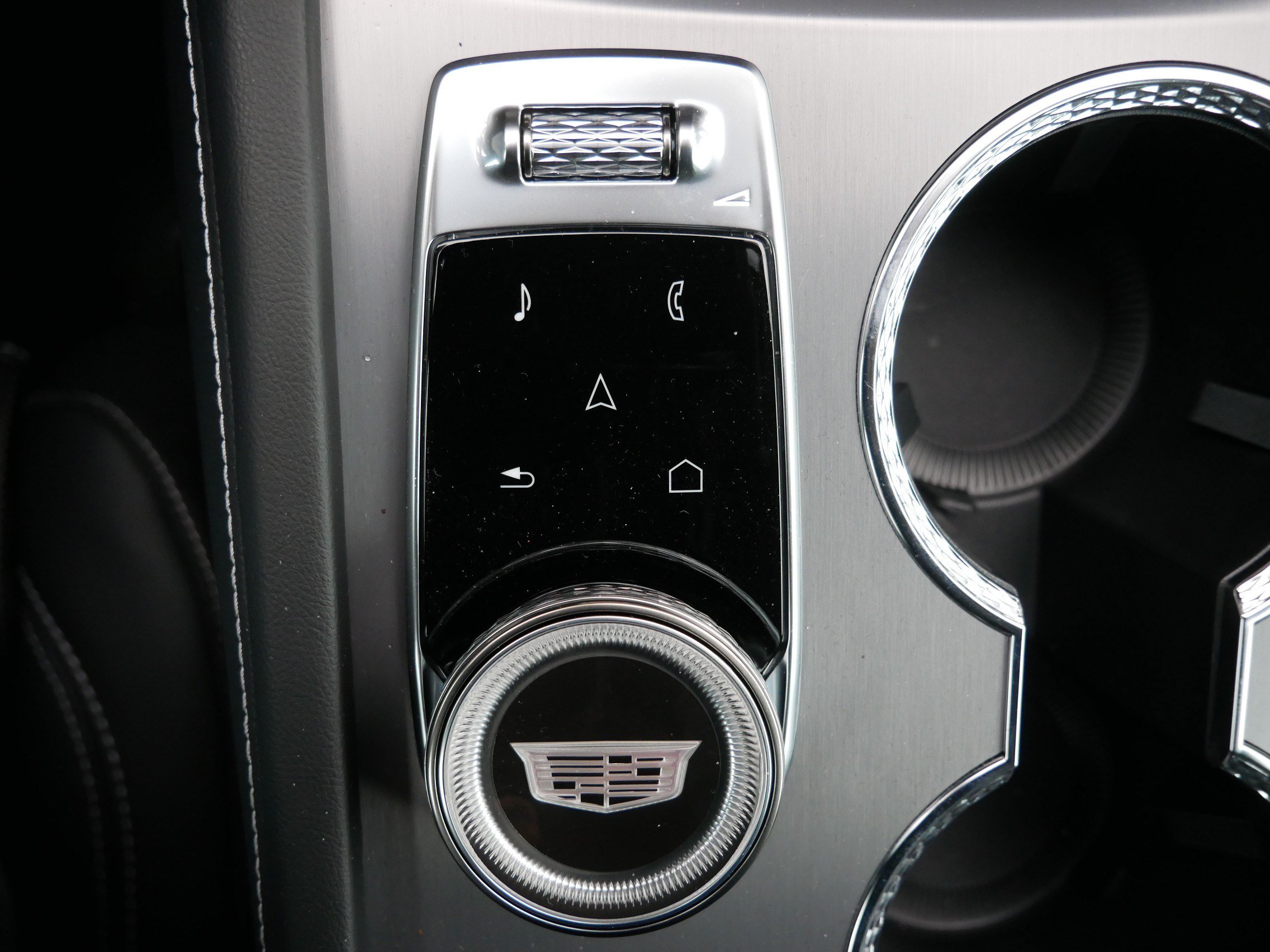Used 2026 Cadillac Vistiq Luxury w/ LPO, Floor Liner Package AWD/4WD image 24